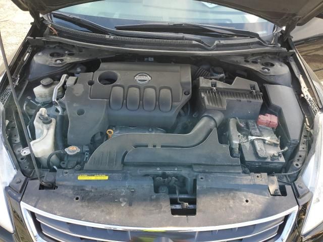 2010 Nissan Altima Base