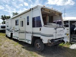 Vehiculos salvage en venta de Copart Riverview, FL: 1999 Thor 1999 Ford F550 Super Duty Stripped Chassis