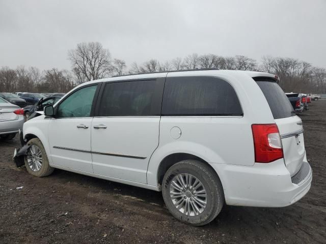 2015 Chrysler Town & Country Touring L