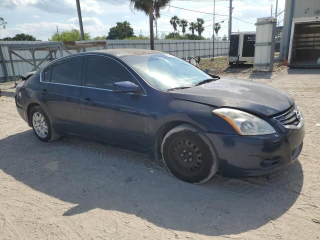 2010 Nissan Altima Base