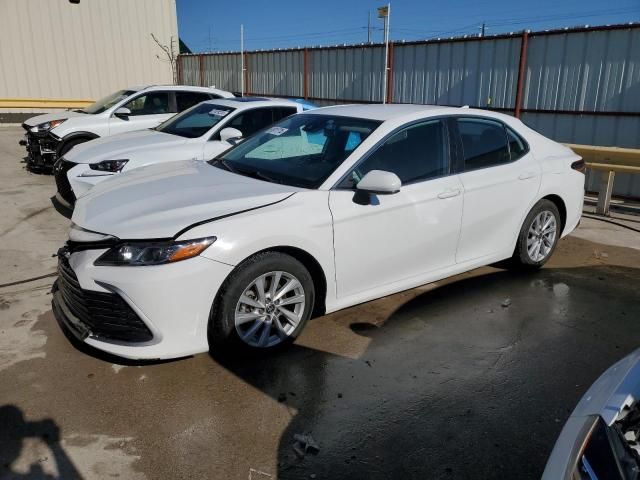 2022 Toyota Camry LE