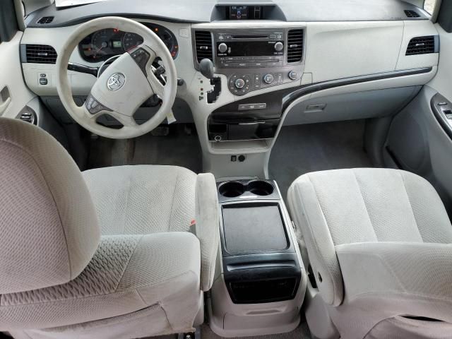 2011 Toyota Sienna LE