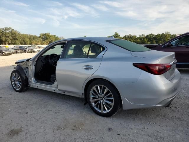 2018 Infiniti Q50 Luxe