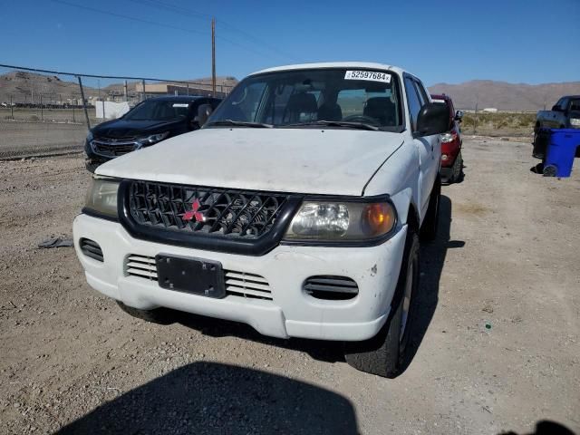 2000 Mitsubishi Montero Sport ES