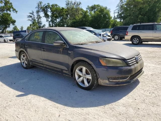 2014 Volkswagen Passat S