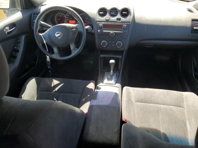 2010 Nissan Altima Base