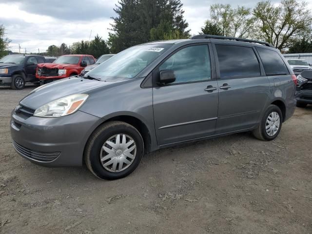 2005 Toyota Sienna CE