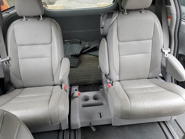 2019 Toyota Sienna XLE