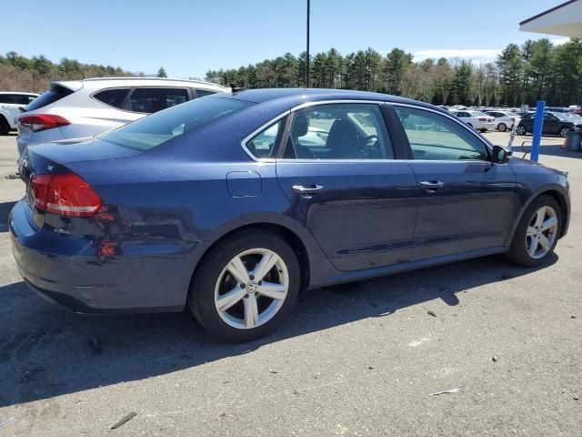 2013 Volkswagen Passat SE