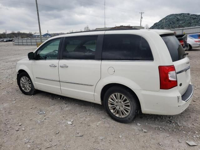 2013 Chrysler Town & Country Touring L