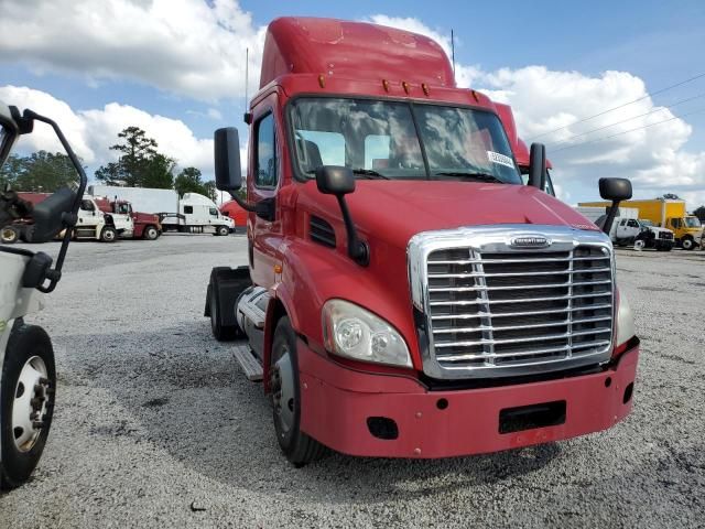 2016 Freightliner Cascadia 113