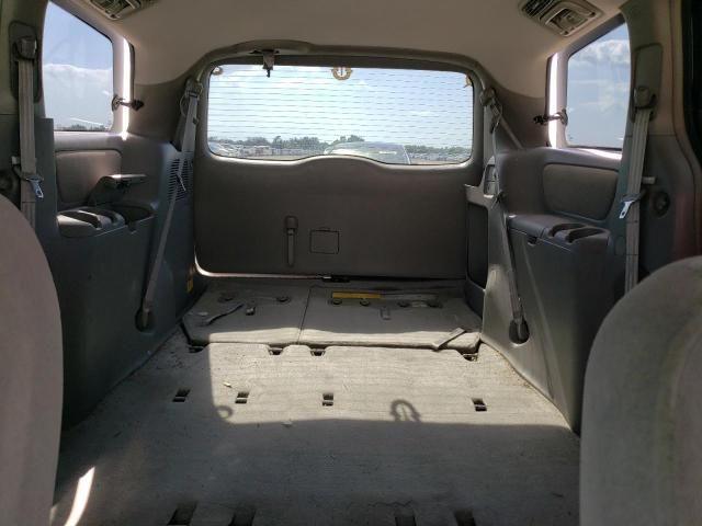 2004 Toyota Sienna CE