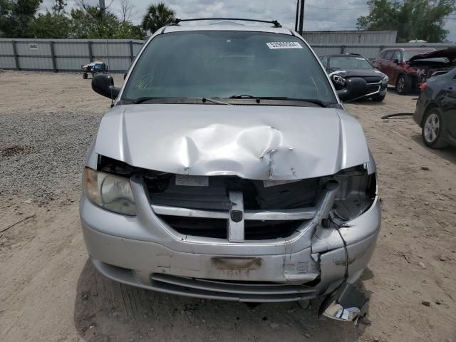 2005 Dodge Grand Caravan SE