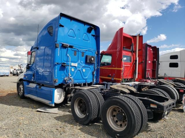 2011 Freightliner Cascadia 125