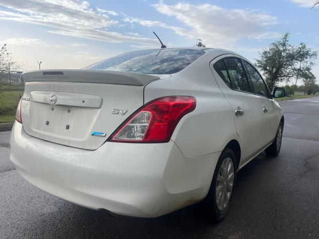 2014 Nissan Versa S