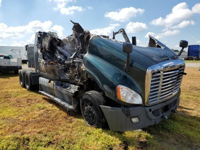 2011 Freightliner Cascadia 125