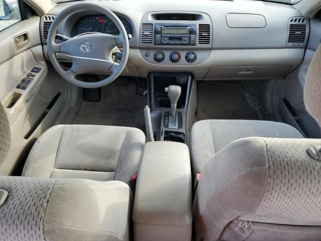 2004 Toyota Camry LE