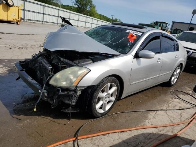 2004 Nissan Maxima SE