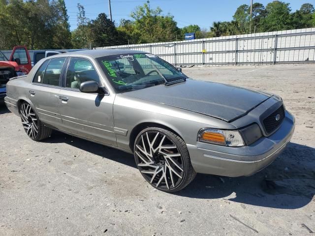 2002 Ford Crown Victoria LX