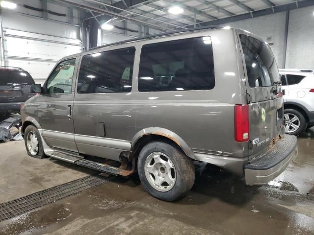 2003 GMC Safari XT