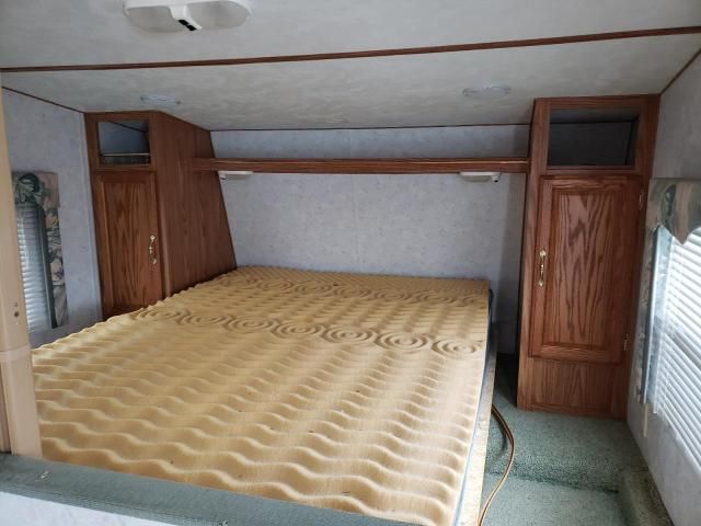 2001 Komfort Travel Trailer