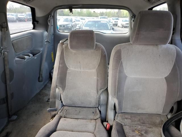 2009 Toyota Sienna CE