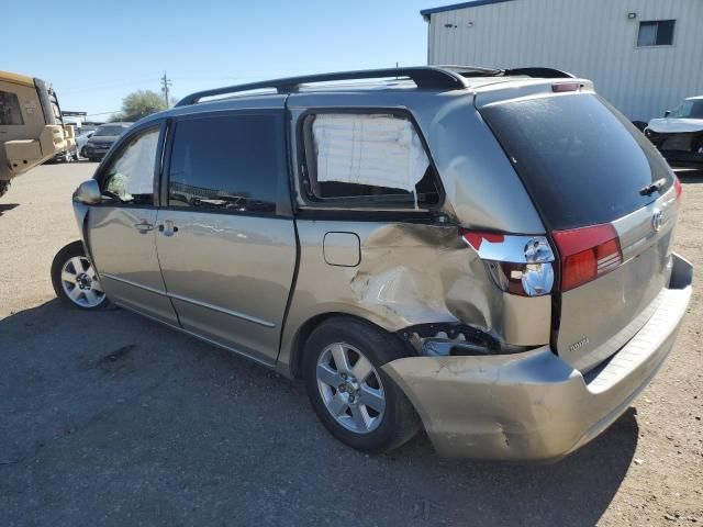 2004 Toyota Sienna XLE