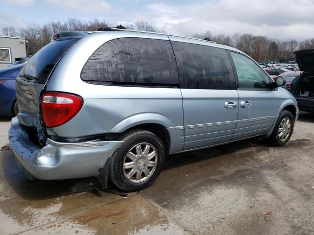 2005 Chrysler Town & Country Limited