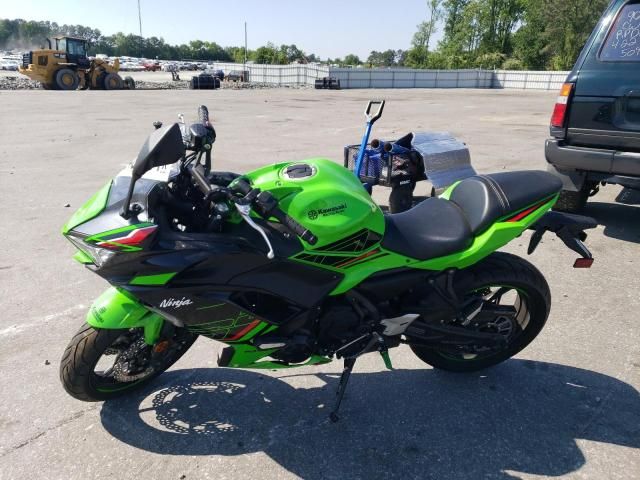 2023 Kawasaki EX650 P