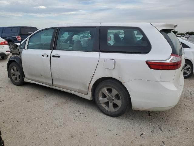 2018 Toyota Sienna L