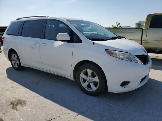 2011 Toyota Sienna LE