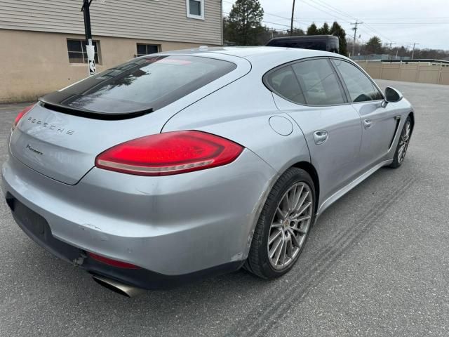 2014 Porsche Panamera 2