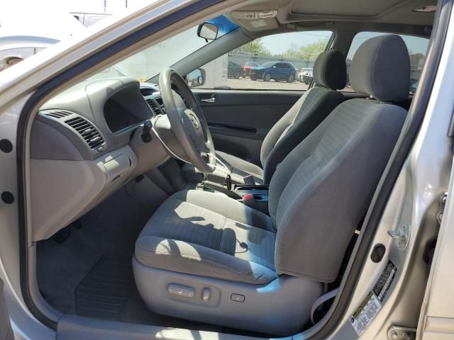 2005 Toyota Camry LE