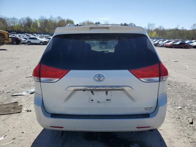 2011 Toyota Sienna XLE