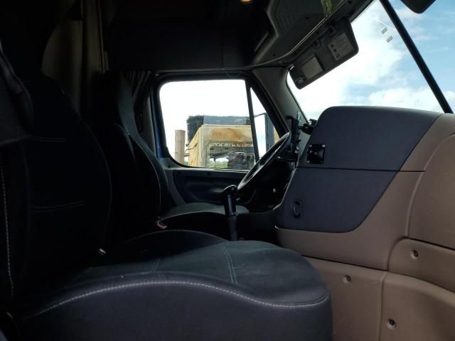 2012 Freightliner Cascadia 125