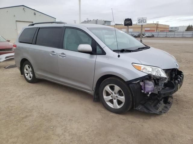 2011 Toyota Sienna LE