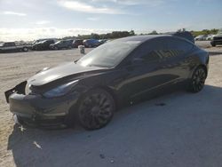 Carros salvage sin ofertas aún a la venta en subasta: 2023 Tesla Model 3