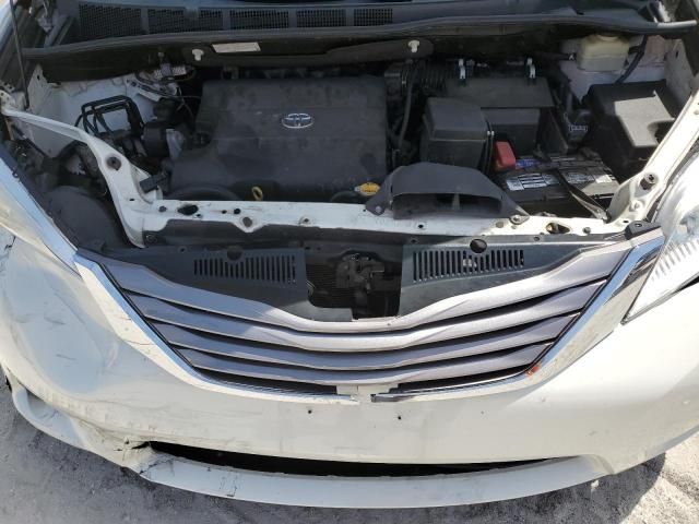 2015 Toyota Sienna XLE