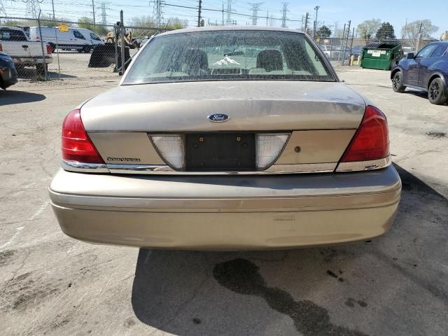 2004 Ford Crown Victoria