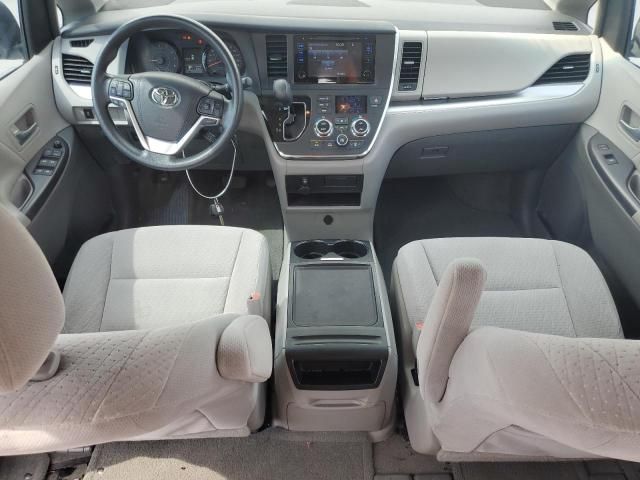 2015 Toyota Sienna LE