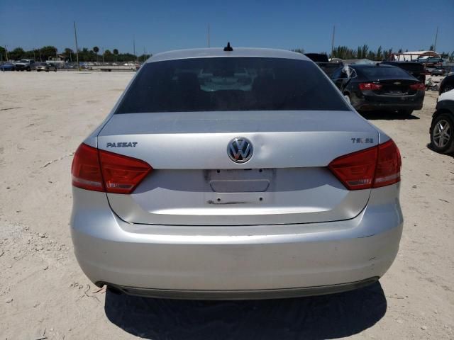 2014 Volkswagen Passat SE