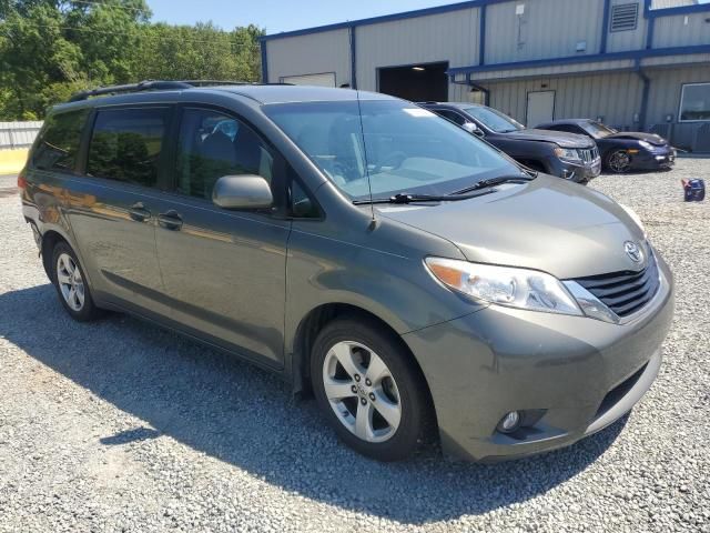 2012 Toyota Sienna LE