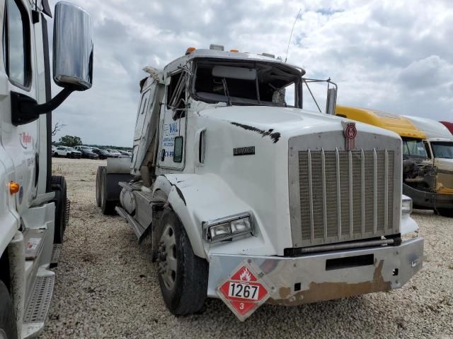 2015 Kenworth Construction T800