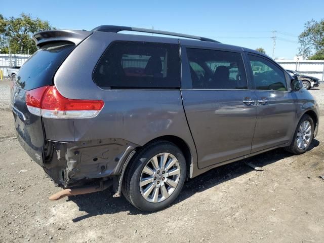 2012 Toyota Sienna XLE