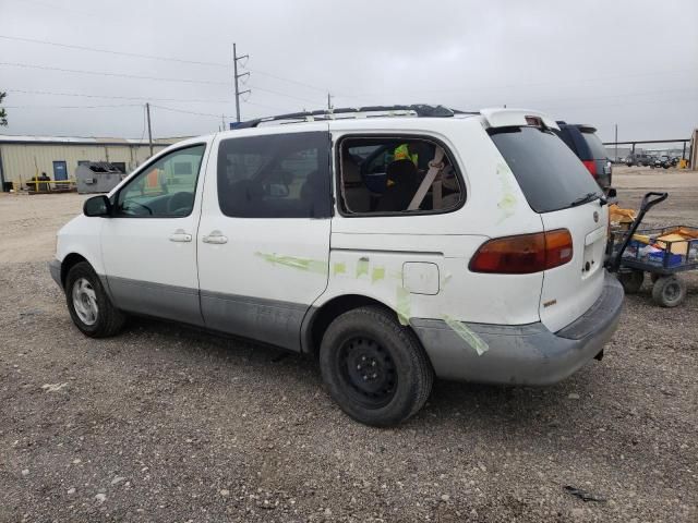 1998 Toyota Sienna LE