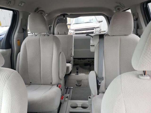 2014 Toyota Sienna LE