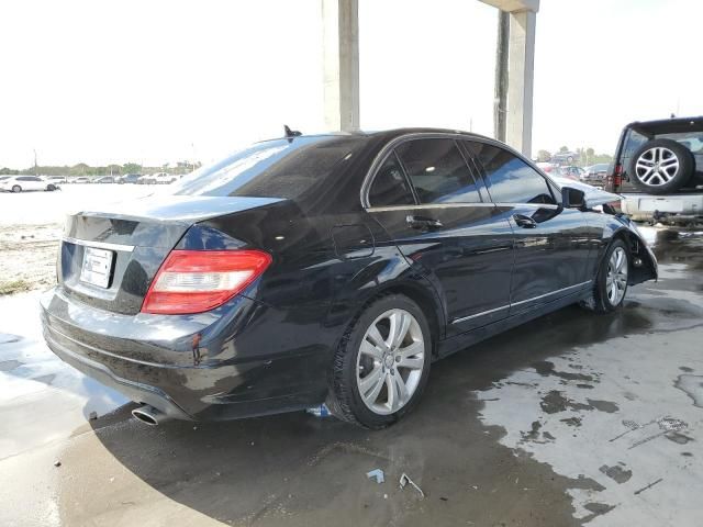 2011 Mercedes-Benz C300