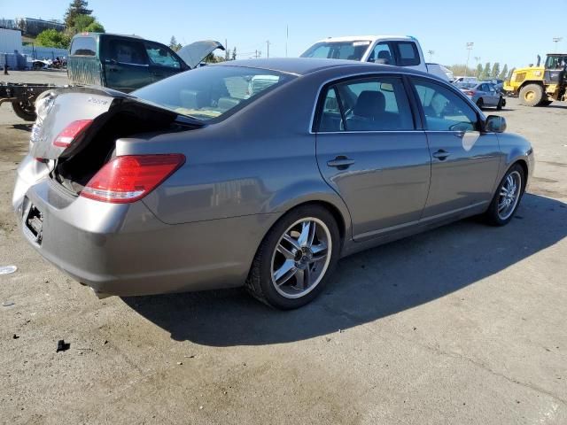 2005 Toyota Avalon XL