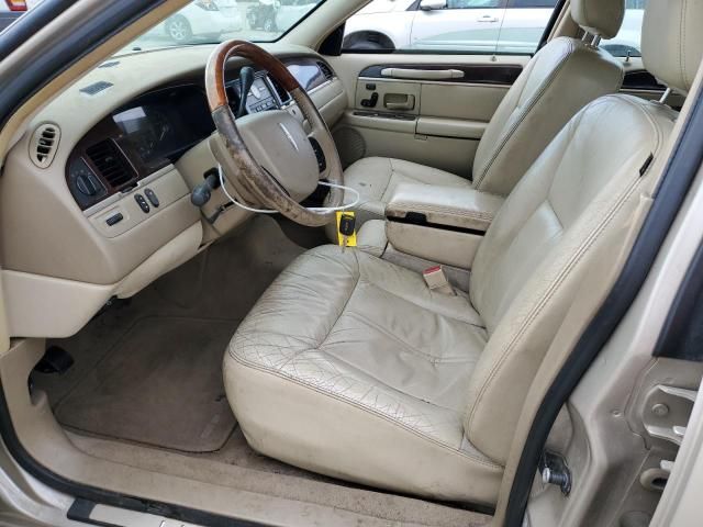 2008 Lincoln Town Car Signature Limited