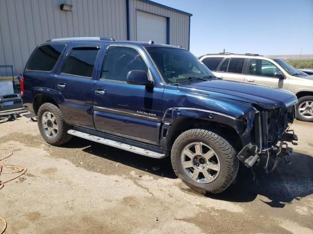 2004 Cadillac Escalade Luxury